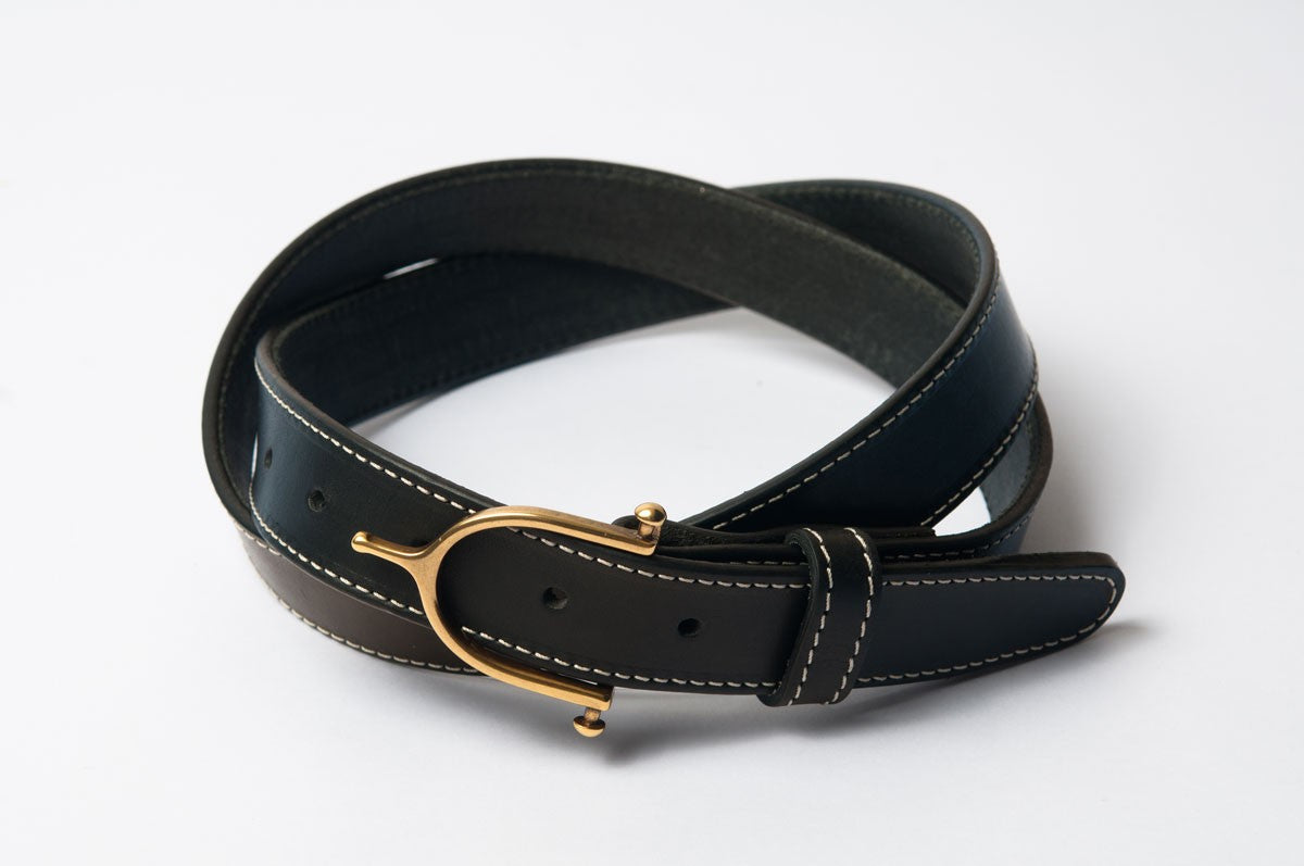 CEINTURE CUIR SURPIQUÉE - Boucle éperon laiton - Noire