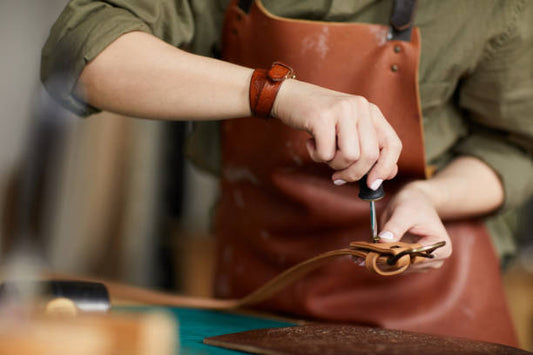 comment percer un trou dans une ceinture en cuir ?